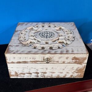 Shabby Chic Medallion Carved Jewelry Box